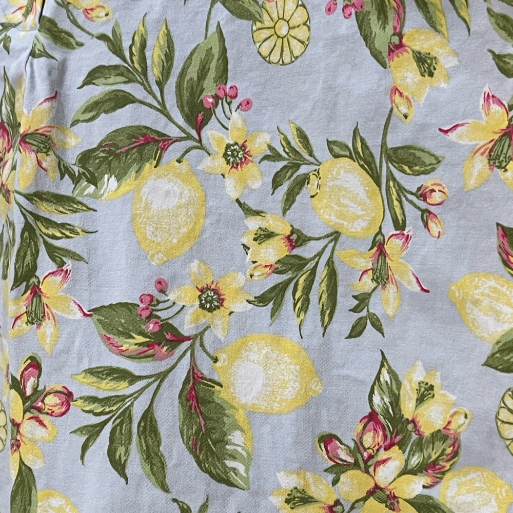 Talbots Lemon Print Women Shorts with Stretch Size 10 - Picture 2 of 8